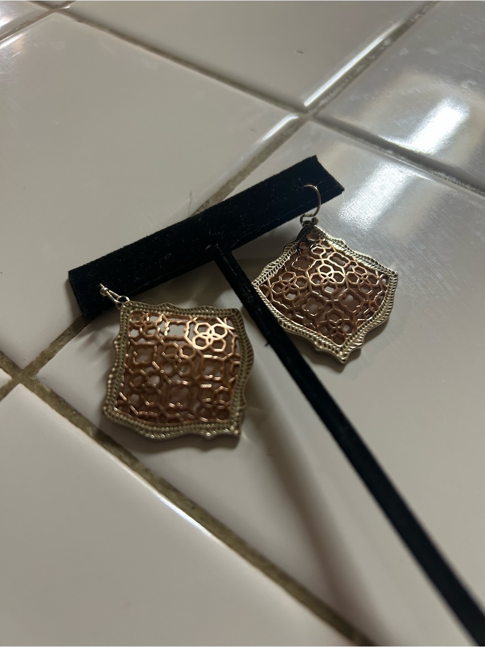 Kendra Scott Intricate Two-Tone Filigree Drop Earrings - Rose Gold & Silver - Picture 3 of 4